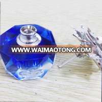 Wholesale Cheap Glass Crystal Fashion Perfume Attar Bottle with High Quality Car Perfume Bottle