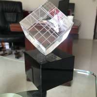 High quality insertion chip crystal cube for office